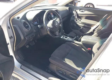 2011 Nissan Maxima 3.5 S z USA, uszkodzony, nr VIN 1N4AA5AP9BC843941